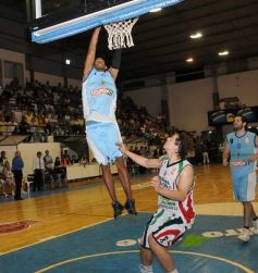 Foto de la galería: O.T.C. 94-A. Italiana 66