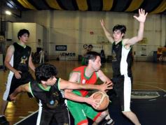 Foto de la galería: Brown 71-Col. Unidas 49