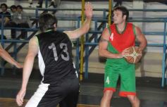 Foto de la galería: Brown 71-Col. Unidas 49