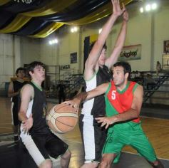 Foto de la galería: Brown 71-Col. Unidas 49