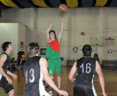Foto de la galería: Brown 71-Col. Unidas 49