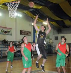 Foto de la galería: Brown 71-Col. Unidas 49