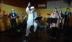 Foto de la galería: Arnaldo Santa Cruz con Musicos Invitados