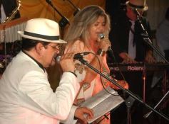 Foto de la galería: Arnaldo Santa Cruz con Musicos Invitados