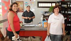 Foto de la galería: Norte y Sur, Con clientes y amigos