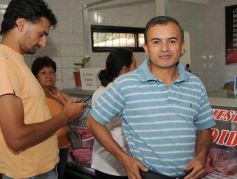 Foto de la galería: Norte y Sur, Con clientes y amigos