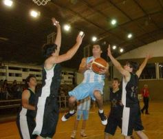 Foto de la galería: Racing 82-Colonias Unidas 66