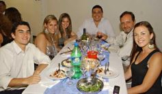 Foto de la galería: Cena Show: de los Inmobiliarios
