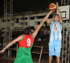 Foto de la galería: Racing 87- Brown 79