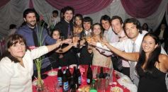 Foto de la galería: Capioví- La fiesta de Gilberto y Victoria