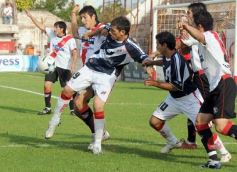 Foto de la galería: Guaraní 1 - Colegiales 1