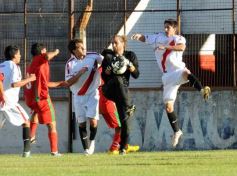 Foto de la galería: Guaraní 4-Brown 4