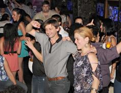 Foto de la galería: El Territorio,  Despedida y Brindis del año con Amigos