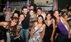 Foto de la galería: El Territorio,  Despedida y Brindis del año con Amigos