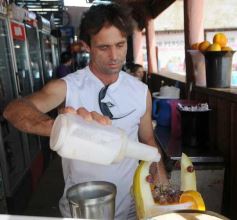 Foto de la galería: Parchan Tragos a Full
