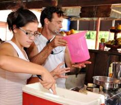 Foto de la galería: Parchan Tragos a Full