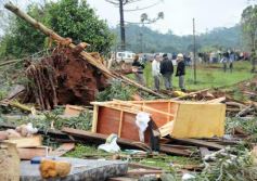 Foto de la galería: Primeras horas después del tornado en Tobuna
