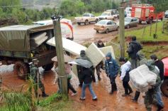 Foto de la galería: Primeras horas después del tornado en Tobuna