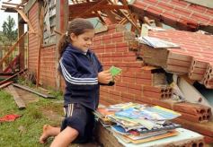 Foto de la galería: Primeras horas después del tornado en Tobuna