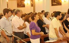 Foto de la galería: A un mes. Todos con las familias