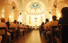 Foto de la galería: A un mes. Todos con las familias