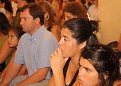 Foto de la galería: A un mes. Todos con las familias