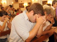 Foto de la galería: A un mes. Todos con las familias