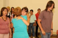 Foto de la galería: A un mes. Todos con las familias