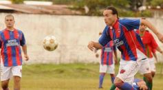 Foto de la galería: Brown 3-Vicov 0