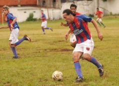 Foto de la galería: Brown 3-Vicov 0