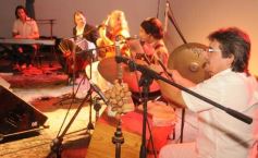 Foto de la galería: Homenaje a pura musica