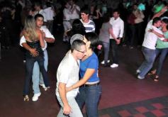 Foto de la galería: Baile con amigos y en Familias