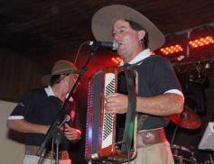 Foto de la galería: Baile con amigos y en Familias