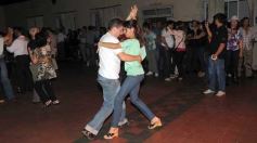 Foto de la galería: Baile con amigos y en Familias