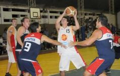 Foto de la galería: Itapua 40-Tokio 84