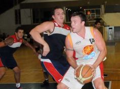 Foto de la galería: Itapua 40-Tokio 84