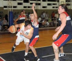 Foto de la galería: Itapua 40-Tokio 84