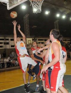 Foto de la galería: Itapua 40-Tokio 84