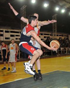 Foto de la galería: Itapua 40-Tokio 84