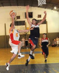 Foto de la galería: Itapua 40-Tokio 84