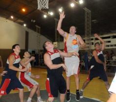 Foto de la galería: Itapua 40-Tokio 84