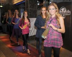 Foto de la galería: Desfile al aire libres