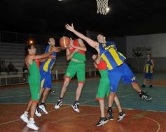 Foto de la galería: Brown 51-Mitre 87