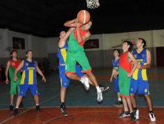 Foto de la galería: Brown 51-Mitre 87