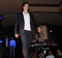 Foto de la galería: Desfile con Claudia Ciardone