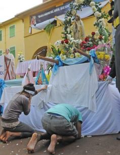 Foto de la galería: María madre del amor que junto a tu hijo Jesús amemos y cuidemos el don de la vida