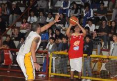 Foto de la galería: Tokio 69-Coatí 66