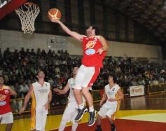 Foto de la galería: Tokio 69-Coatí 66