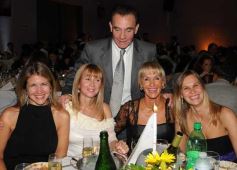 Foto de la galería: Fiesta 50, años del Boratti