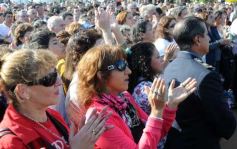 Foto de la galería: Miles de fieles renovaron su fe